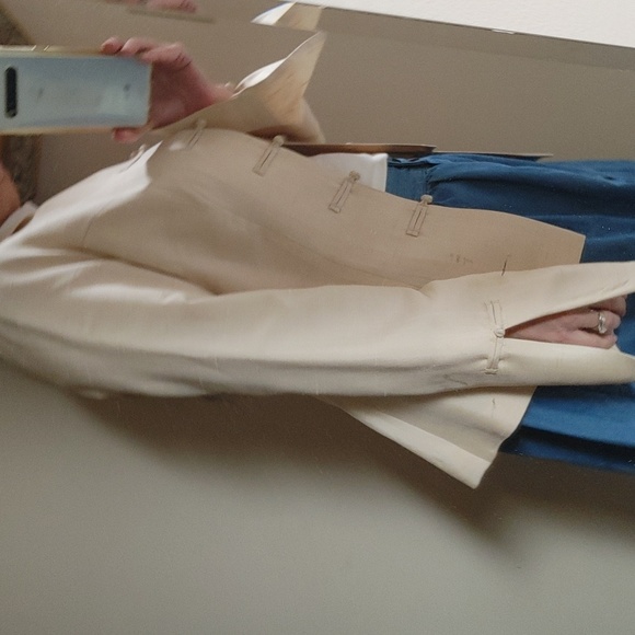 Tailored Silk Champagne Jacket Frog & Knot Closure - Picture 5 of 17